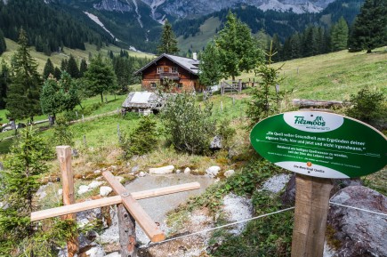 Kraftplatz Meer&auml;uglquelle