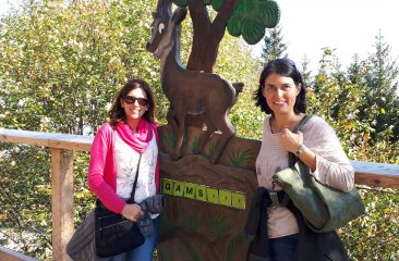 christine-und-birgit-mit-der-gams