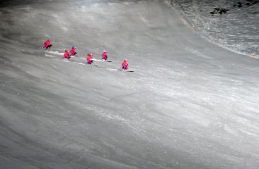 demoteam-shredded-females