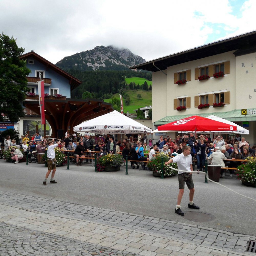 die-jungen-schnalzer