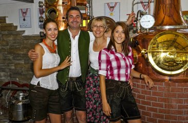 familie-warter-vom-latschenstueberl-mandlberggut