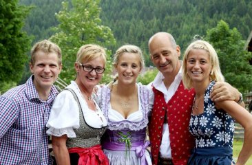 michaela-mit-familie