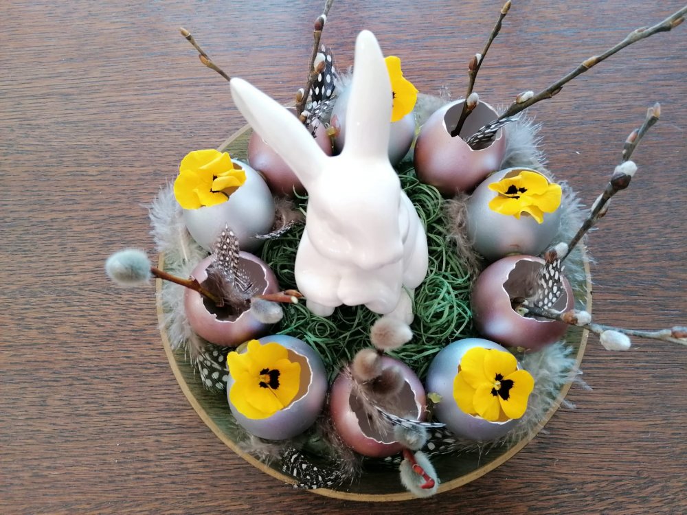 Deko-Tipp: Österlicher Eier-Kranz