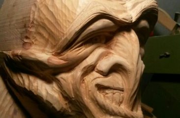 perchtenmaske-in-arbeit