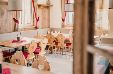 radstaedter-huette-stube