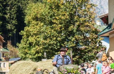 urspruenglicher-traktor-vom-oberhof