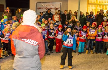 volksschulkinder-singen-fuer-michi