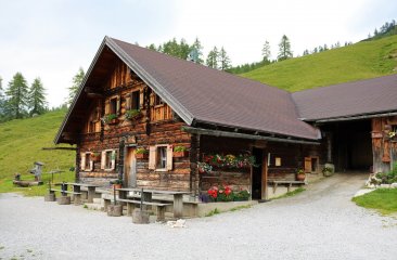wallehenhuette-sulzenalm